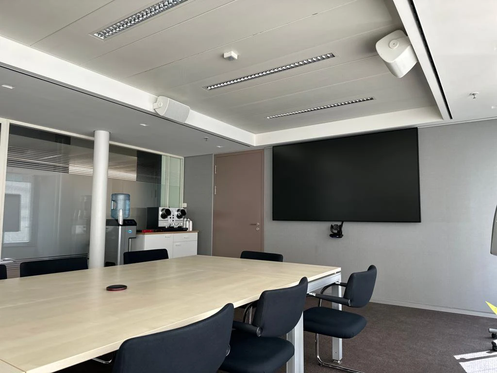 Meeting room with refreshment station and modern amenities